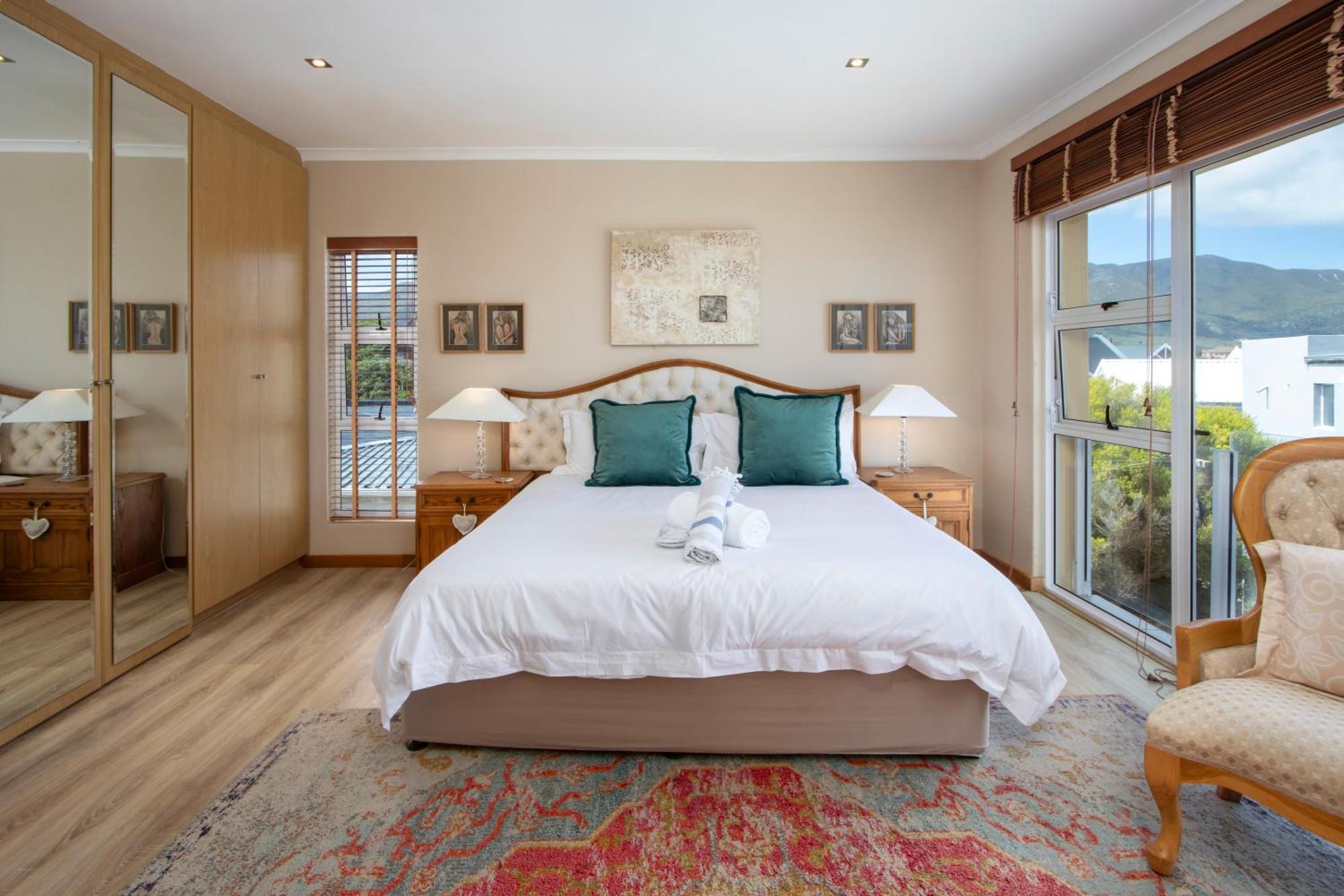 Ocean View Living Villa Hermanus Bagian luar foto