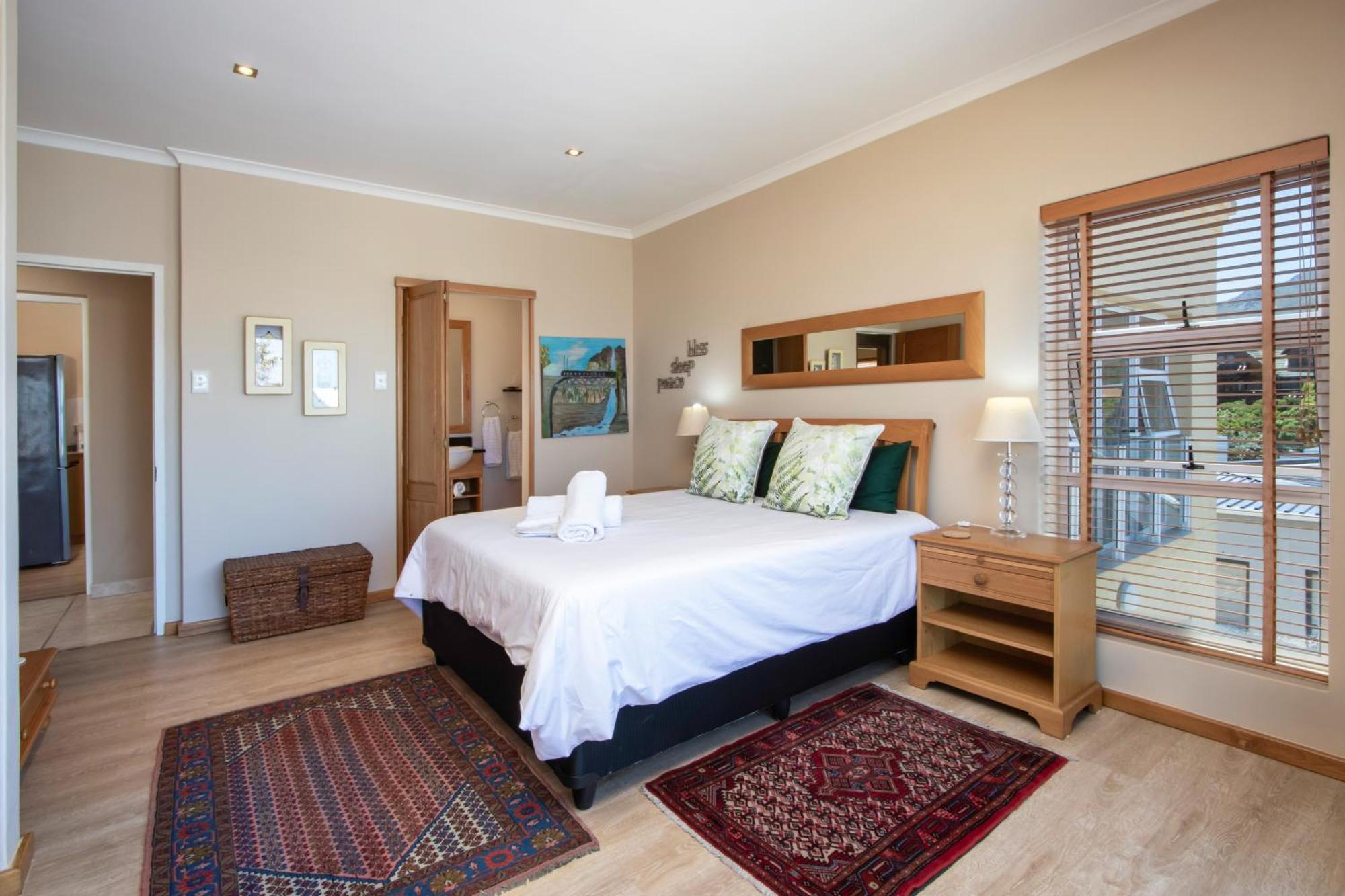Ocean View Living Villa Hermanus Bagian luar foto